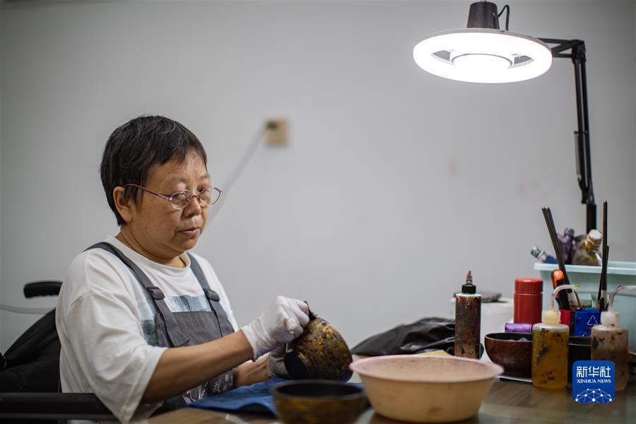 皇冠菠菜游戏